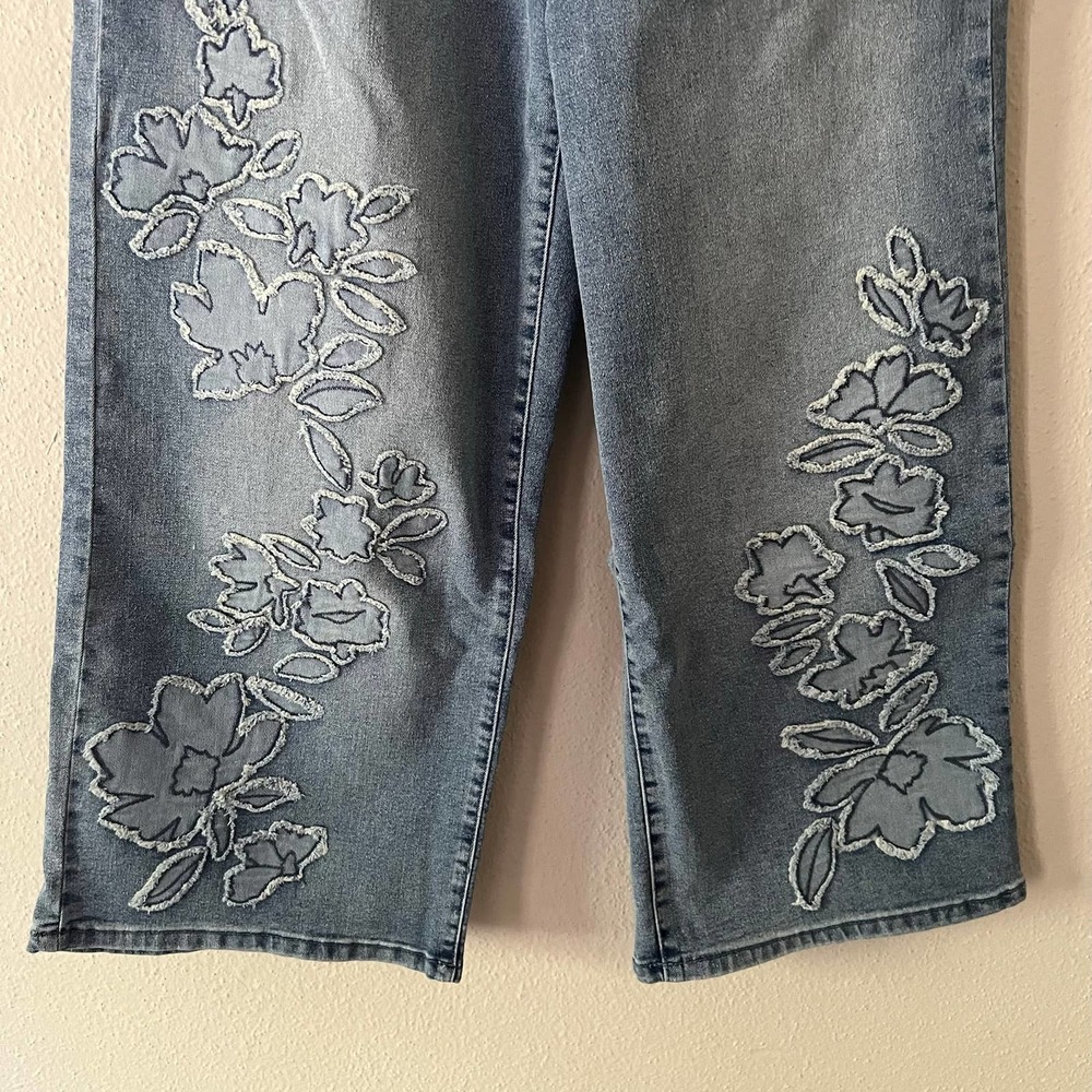 Light Blue Embroidered Wide-Leg Jeans - Picture 5 of 9